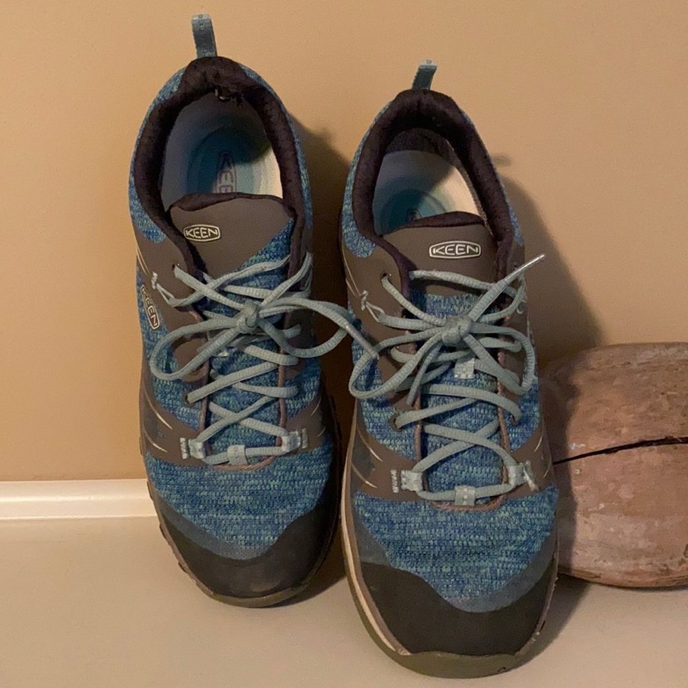 Keen trail/hiking shoe